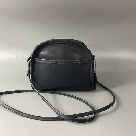 Coach Handbags - Vintage Coach 9017 Dark Blue Abbie Zip Purse